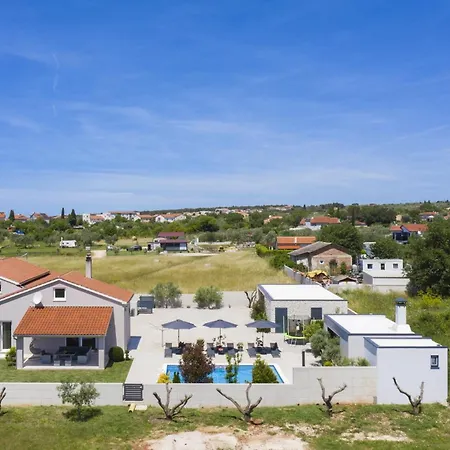 Ferienhaus Ana *