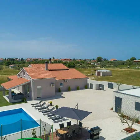 Ana Holiday home Fazana