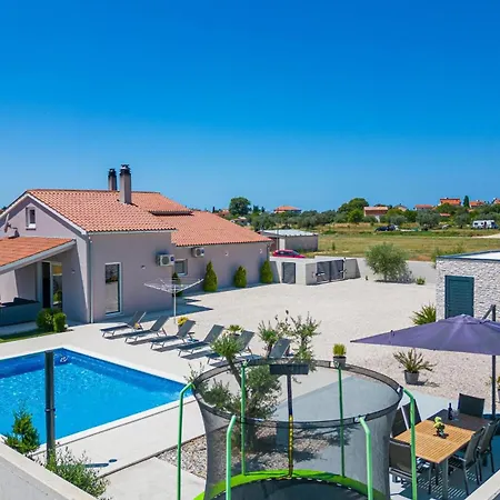 Holiday home Ana Fazana