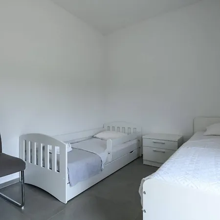 Ana Holiday home Fazana