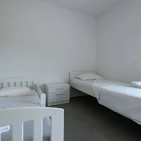 Holiday home Ana Fazana