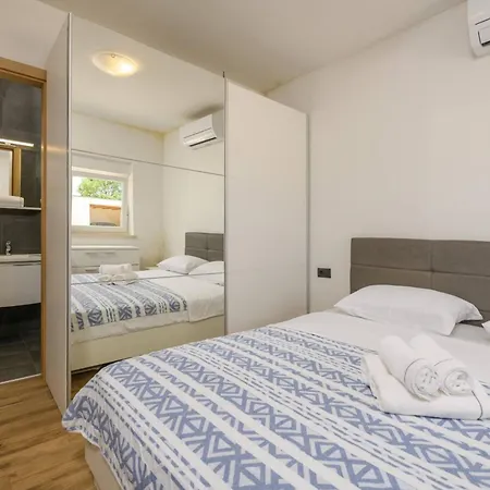 Holiday home Ana *